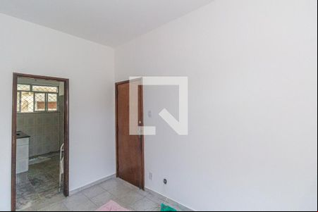 Sala de apartamento para alugar com 3 quartos, 67m² em Vila Valqueire, Rio de Janeiro
