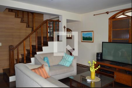Sala de casa para alugar com 4 quartos, 235m² em Anil, Rio de Janeiro