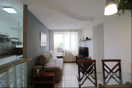 Sala de apartamento para alugar com 2 quartos, 50m² em Jacarepaguá, Rio de Janeiro