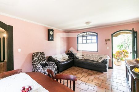 Sala de casa à venda com 3 quartos, 190m² em Garças, Belo Horizonte