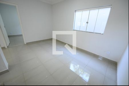 Sala de casa para alugar com 4 quartos, 200m² em Jardim Balneário Meia Ponte, Goiânia