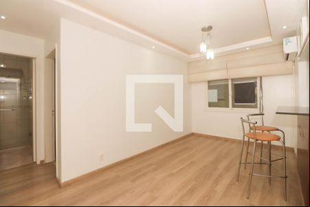 Sala de apartamento à venda com 1 quarto, 47m² em Vila Ipiranga, Porto Alegre