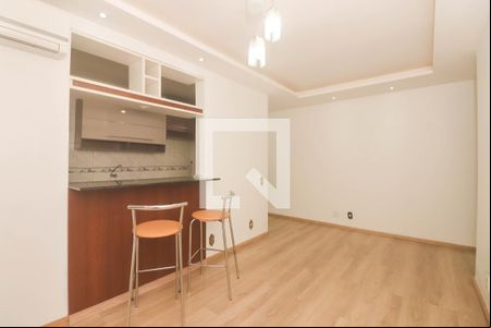 Sala de apartamento à venda com 1 quarto, 47m² em Vila Ipiranga, Porto Alegre