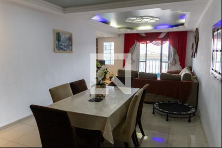 Sala de casa para alugar com 3 quartos, 300m² em Santa Maria, Osasco