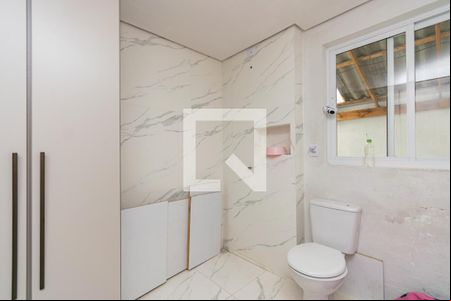 Banheiro 1 de casa à venda com 3 quartos, 295m² em Azenha, Porto Alegre