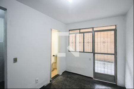 Sala de apartamento para alugar com 1 quarto, 35m² em Vila Emil, Mesquita