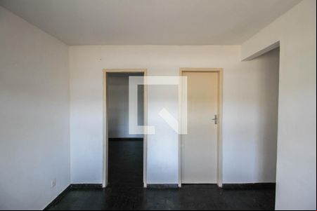 Sala de apartamento para alugar com 2 quartos, 70m² em Vila Emil, Mesquita