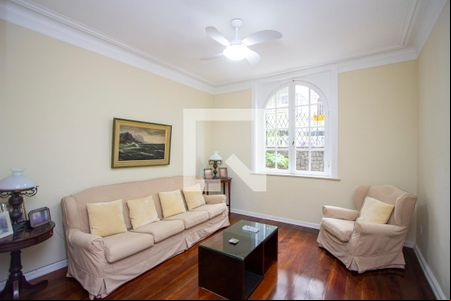 Sala 1 de casa para alugar com 6 quartos, 200m² em Icaraí, Niterói