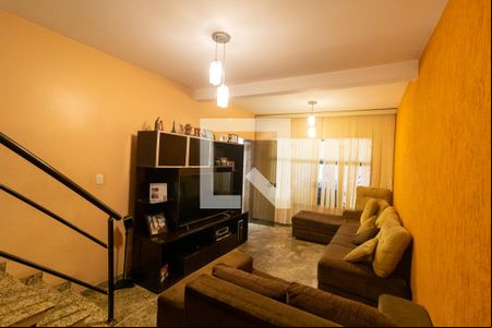 Sala de casa à venda com 3 quartos, 175m² em Vila Guilhermina, São Paulo