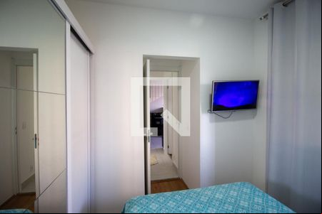 Quarto 1 de apartamento para alugar com 2 quartos, 32m² em Itaquera, São Paulo