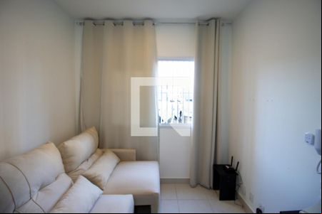 Sala de apartamento para alugar com 2 quartos, 32m² em Itaquera, São Paulo