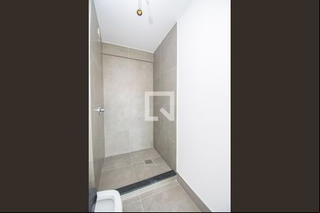 Banheiro de kitnet/studio à venda com 1 quarto, 36m² em Teresópolis, Porto Alegre