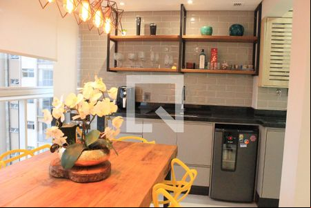 Sala/ Varanda Gourmet de apartamento para alugar com 2 quartos, 54m² em Vila Galvão, Guarulhos