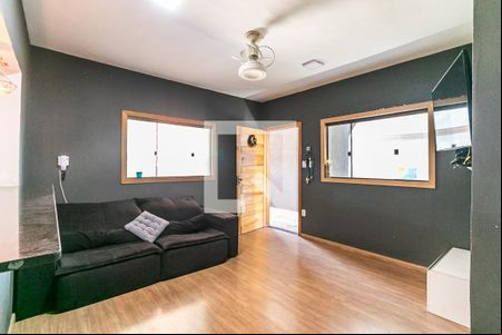 Sala de casa à venda com 3 quartos, 150m² em Céu Azul, Belo Horizonte