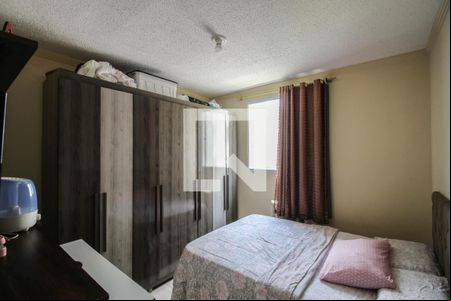 Quarto 1 de apartamento para alugar com 2 quartos, 45m² em Jardim Jasmim, Nova Iguaçu
