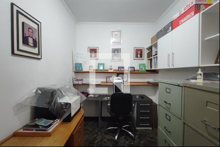 Escritório de casa para alugar com 4 quartos, 299m² em Vila Paraíso, Campinas