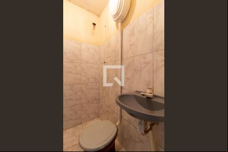 Banheiro de casa para alugar com 1 quarto, 35m² em Jardim Matarazzo, São Paulo