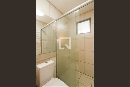 Banheiro de apartamento para alugar com 1 quarto, 48m² em Jardim do Salso, Porto Alegre