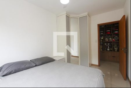 Quarto de apartamento para alugar com 1 quarto, 48m² em Jardim do Salso, Porto Alegre