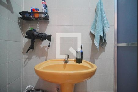 Banheiro de apartamento à venda com 1 quarto, 47m² em Pátria Nova, Novo Hamburgo