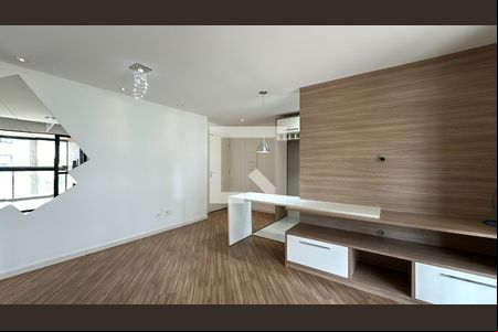 Sala de apartamento para alugar com 2 quartos, 77m² em Bacacheri, Curitiba