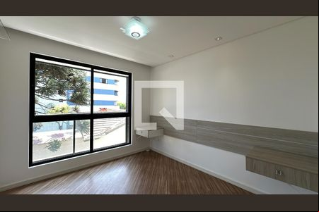 Quarto 2 - Suíte de apartamento para alugar com 2 quartos, 77m² em Bacacheri, Curitiba