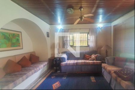 Sala  de casa para alugar com 5 quartos, 300m² em Jardim Virginia, Guarujá