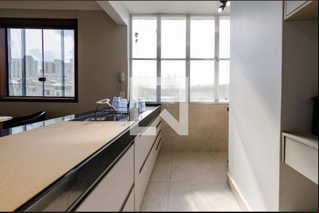 Cozinha de apartamento para alugar com 1 quarto, 40m² em Barro Preto, Belo Horizonte