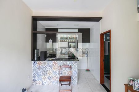 Sala de casa para alugar com 2 quartos, 45m² em Olinda, Nilópolis