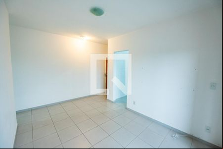 Sala de apartamento para alugar com 2 quartos, 65m² em Pq São Luis, Taubaté