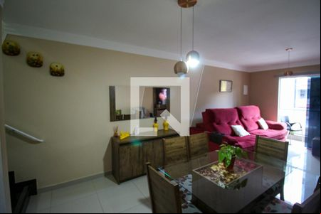Sala de casa para alugar com 3 quartos, 113m² em Itaquera, São Paulo