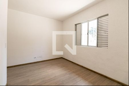 Suíte de casa para alugar com 3 quartos, 220m² em Chácara Santo Antônio (zona Leste), São Paulo