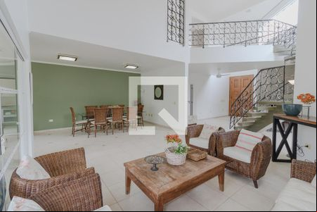 Sala de casa para alugar com 5 quartos, 507m² em Jardim Acapulco, Guarujá