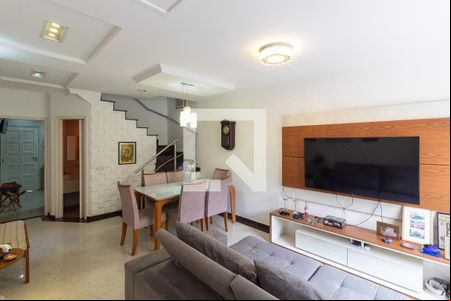 Sala  de casa de condomínio à venda com 2 quartos, 180m² em Jardim Taquaral, São Paulo