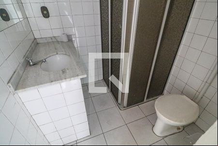 Banheiro de apartamento para alugar com 1 quarto, 48m² em Santa Tereza , Porto Alegre