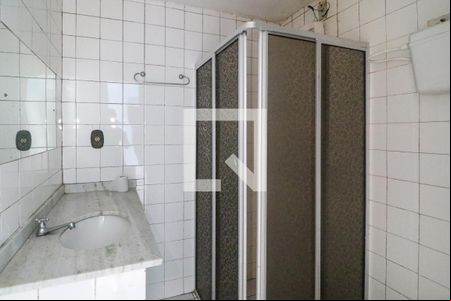 Banheiro de apartamento para alugar com 1 quarto, 48m² em Santa Tereza , Porto Alegre