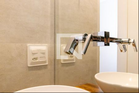 Banheiro da suíte de apartamento para alugar com 3 quartos, 133m² em Mansões Santo Antônio, Campinas