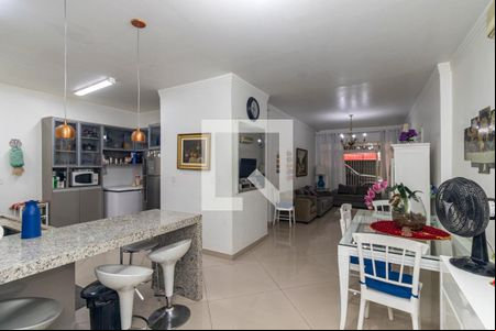 Sala de casa para alugar com 2 quartos, 210m² em Itaim Bibi, São Paulo
