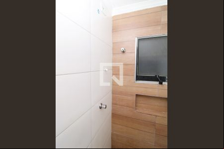 Banheiro de apartamento para alugar com 1 quarto, 45m² em Parque Edu Chaves, São Paulo