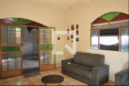 Sala de casa para alugar com 2 quartos, 180m² em Tropical, Contagem