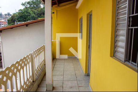 Varanda quarto 2 e 3 de casa para alugar com 3 quartos, 100m² em Centro Alto, Ribeirão Pires