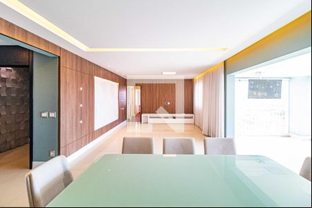 Sala de apartamento para alugar com 3 quartos, 171m² em Jardim Arpoador, São Paulo