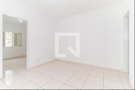 Sala de casa para alugar com 4 quartos, 126m² em Jardim Santa Carolina, Mogi das Cruzes