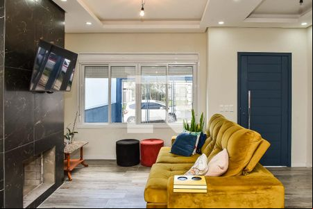 Sala de casa à venda com 4 quartos, 240m² em Vila Jardim, Porto Alegre