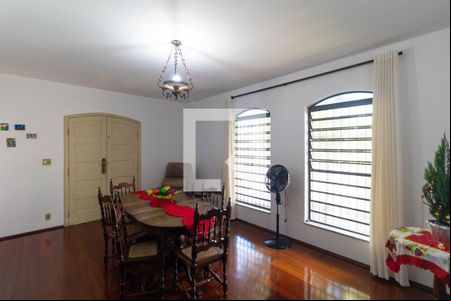 Sala 01 de casa para alugar com 4 quartos, 225m² em Chácara da Barra, Campinas