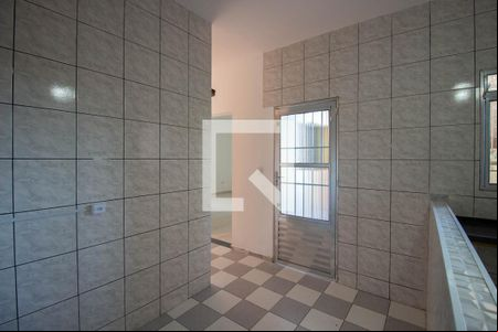 Sala de casa de condomínio para alugar com 2 quartos, 150m² em Vila Rosaria, São Paulo