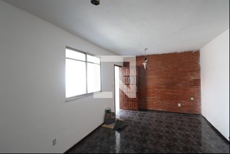 Sala de casa de condomínio para alugar com 3 quartos, 97m² em Rio do Ouro, São Gonçalo