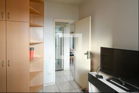 Quarto 2 de apartamento para alugar com 2 quartos, 55m² em Vila Vermelha, São Paulo