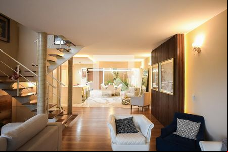 Sala de casa de condomínio à venda com 4 quartos, 372m² em Real Parque, São Paulo