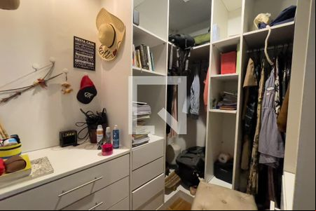 Closet de casa para alugar com 2 quartos, 80m² em Vila Meriti, Duque de Caxias